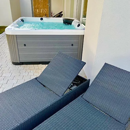 Axel Baltic Delux Private Jacuzzi Apartment