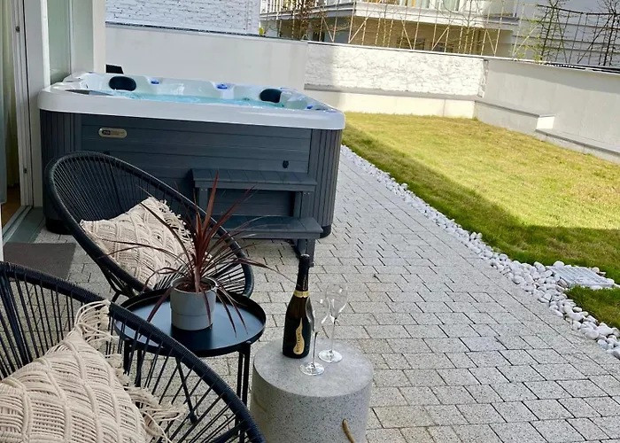 Axel Baltic Delux Private Jacuzzi Appartamento *